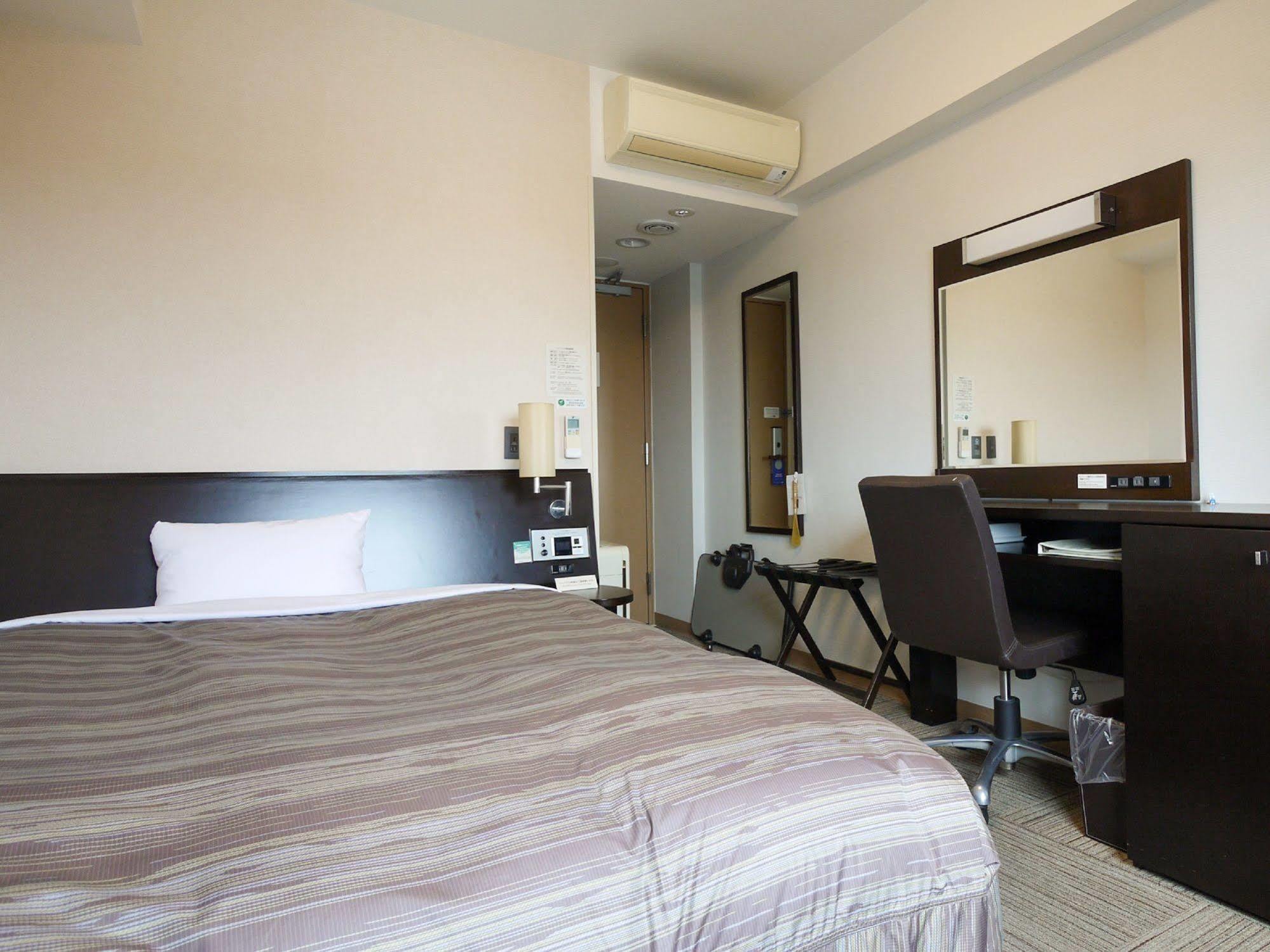Hotel Route-Inn Koga Ekimae Exterior photo